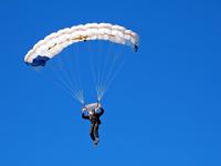 FB体育在线-那一夜，羽毛球场的孤胆英雄，安赛龙如何以一人之力扛起全队，力克日本