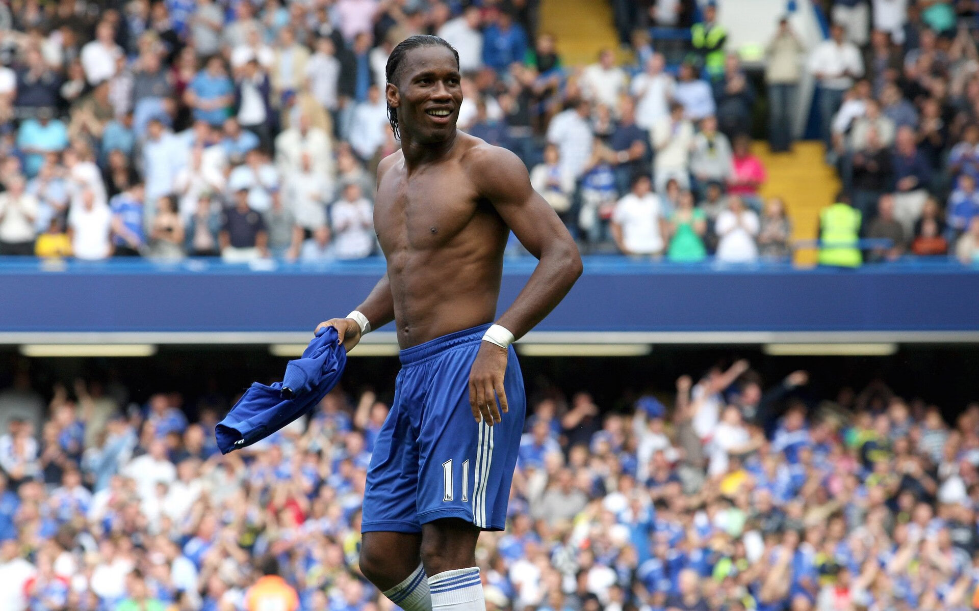 蓝桥新王加冕夜，凯塞多欧冠决赛斩落法国铁骑，书写唯一传奇