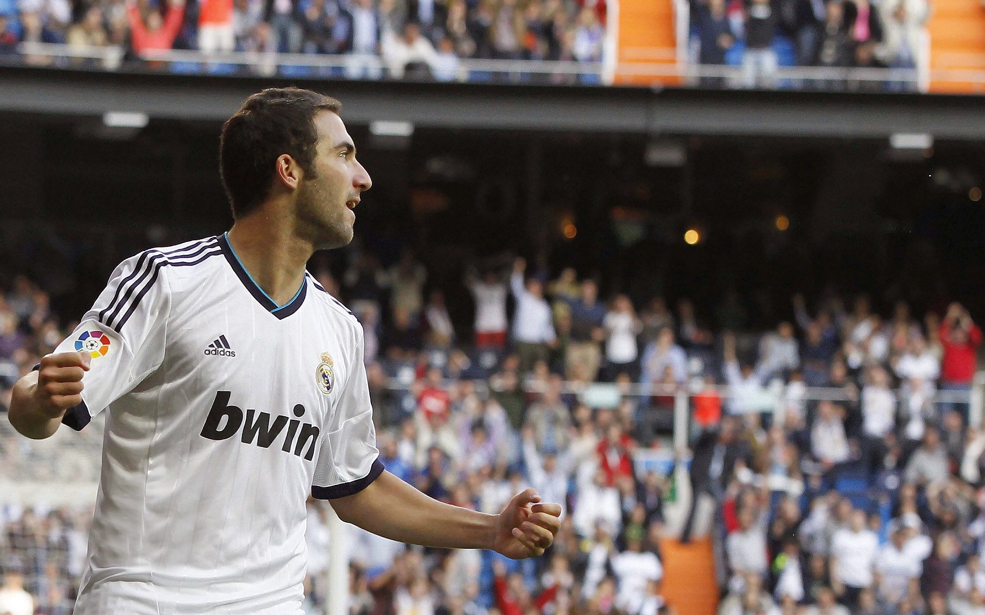 阿什拉夫单骑破局，当巴拉圭防线在葡萄牙风暴中见证个人能力的极致绽放