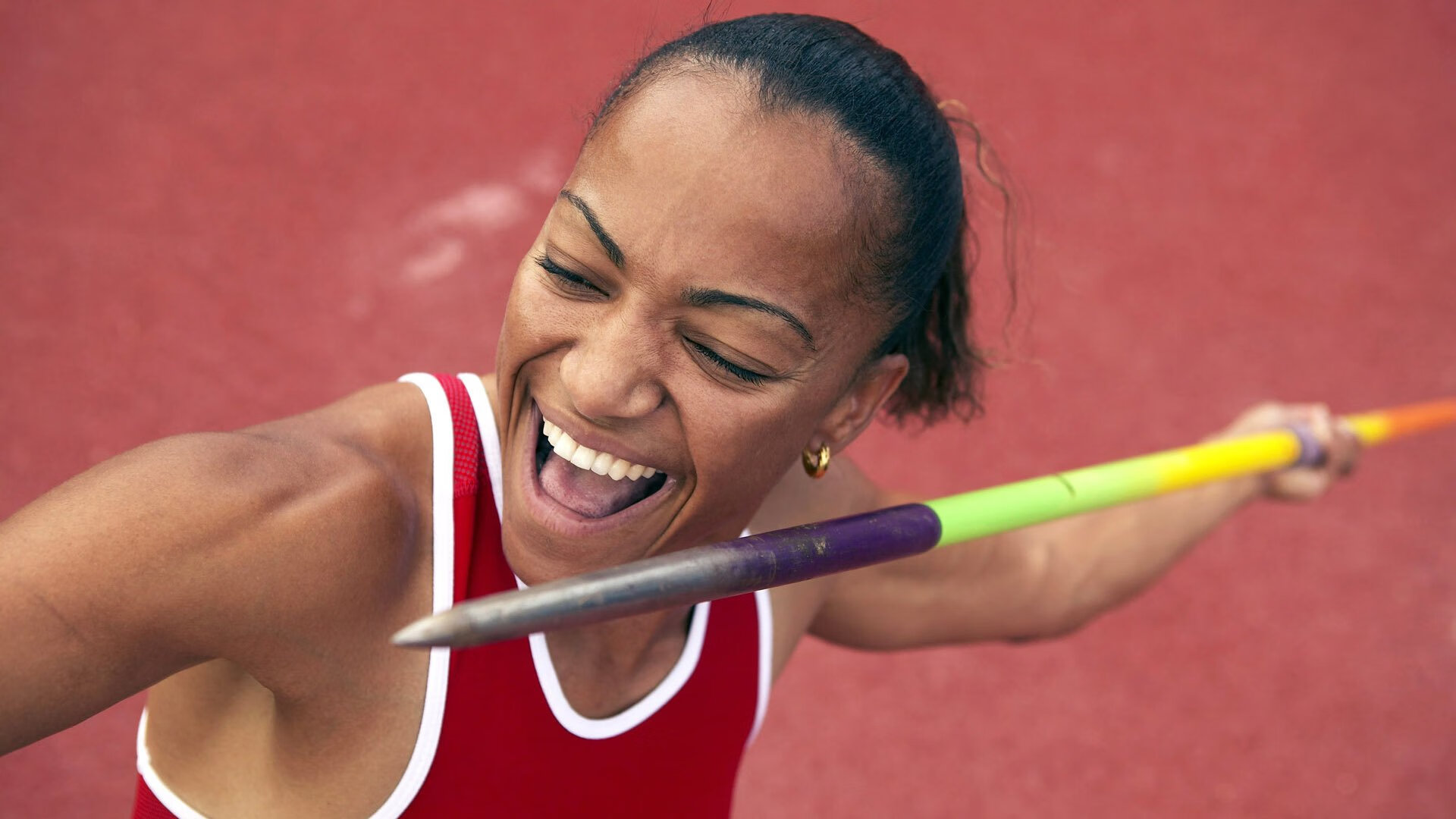 赛道与绿茵的博弈艺术,当F1年度争冠焦点战遇上巴西防守锁死塞内加尔